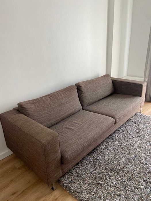 Sofá BoConcept 4 lugares – Elegância e Conforto a Excelente Preço