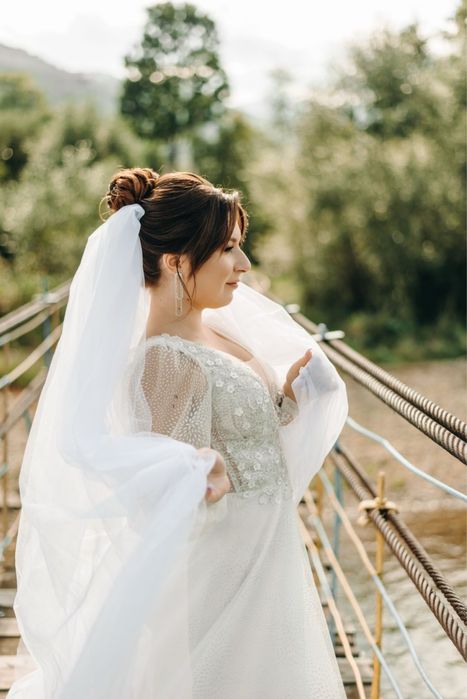 Весільна сукня розмір М