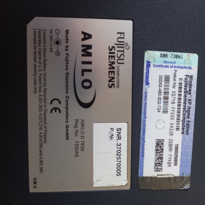 Vendo computador portátil muito antigo.