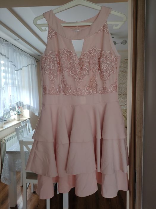 Piękna sukienka na wesele