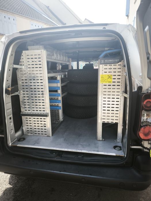 Estantes profissional Sotimo Globelyst para carrinha comercial