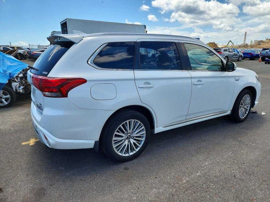 Mitsubishi Outlender Plug-in-Hybrid Sel 2019.