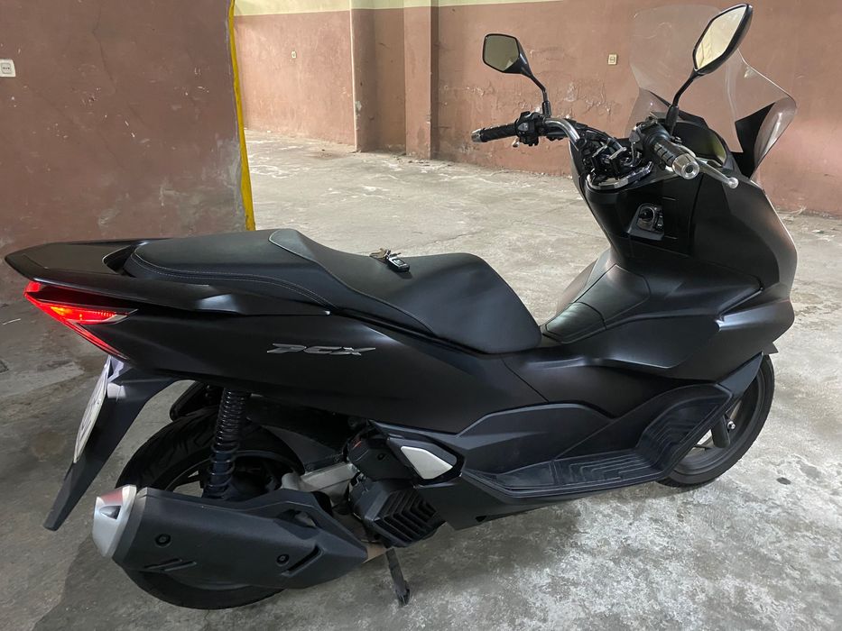 Vendo PCX-2023 toda revisada na Honda.