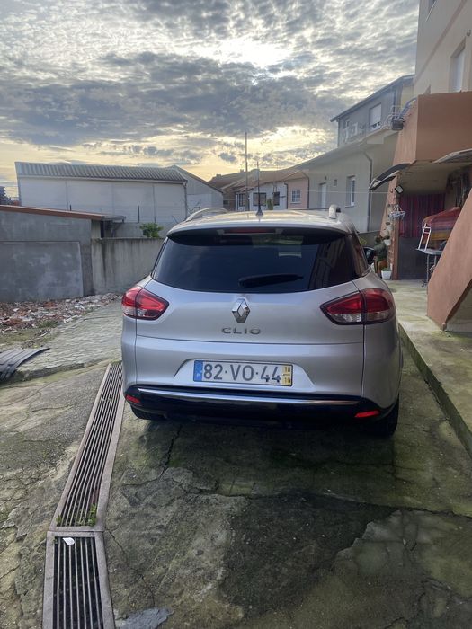 Carrinha Clio como nova