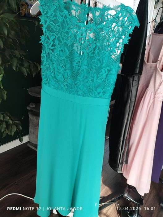 Efektowna Sukienka Koktajlowa Bonprix bpc selection – Turkusem w Stylu!
