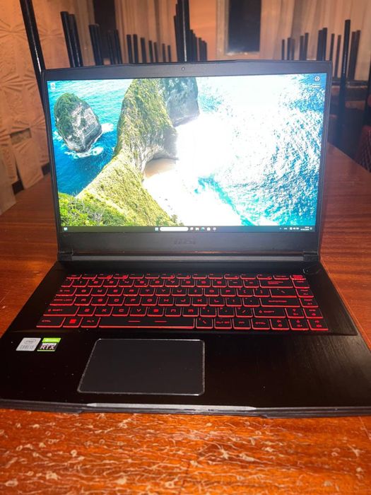 Ноутбук MSI GF63 Thin 10