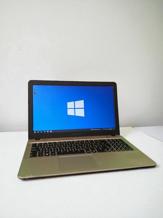 Portatil Asus - Intel Core i3 - 4 GB RAM - 256 SSD