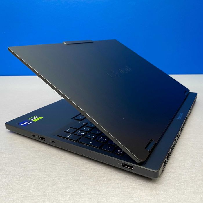 Lenovo Legion 5i | 15.1" OLED (i9-14900HX | 32GB | 1TB | RTX 5070 8GB)