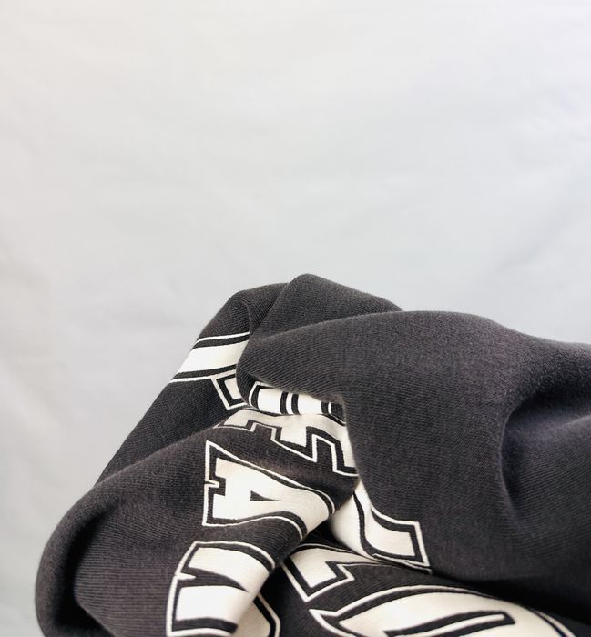 Szara bluza z kontrastowym napisem Wild Heart XS 34