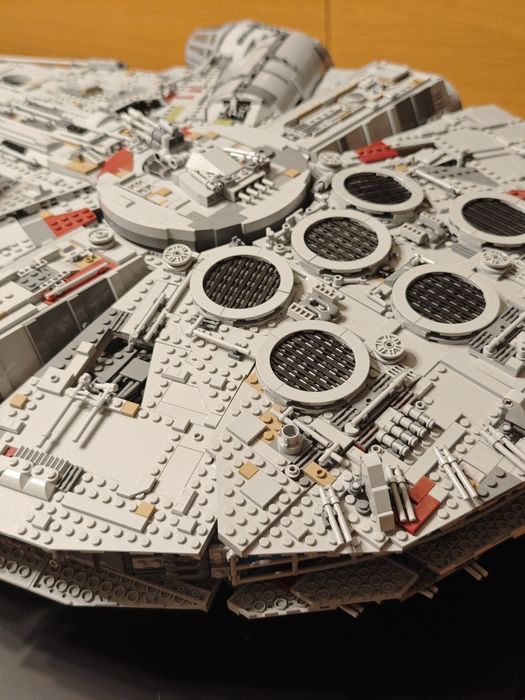 LEGO Star Wars UCS Millennium Falcon 75192 / Caixa + Manual + Oferta de Expositor Acrílico / Ler descrição
