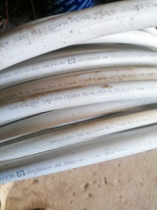 Vendo 28 metros de tubo multicamadas Aenor  20x2.0