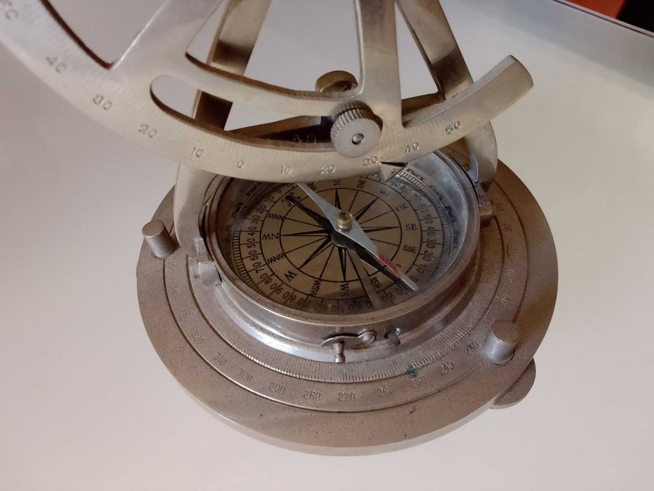 Telescópio óptico em ótimo estado