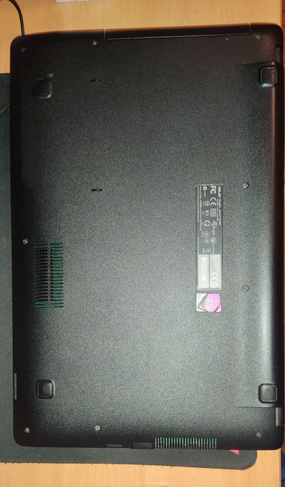 Portátil ASUS X551C