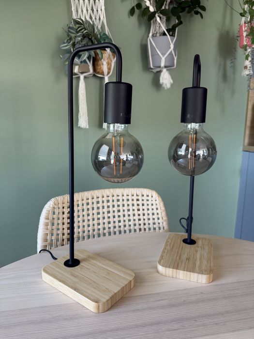 TVÄRHAND Lampa stołowa, czarny/bambus IKEA