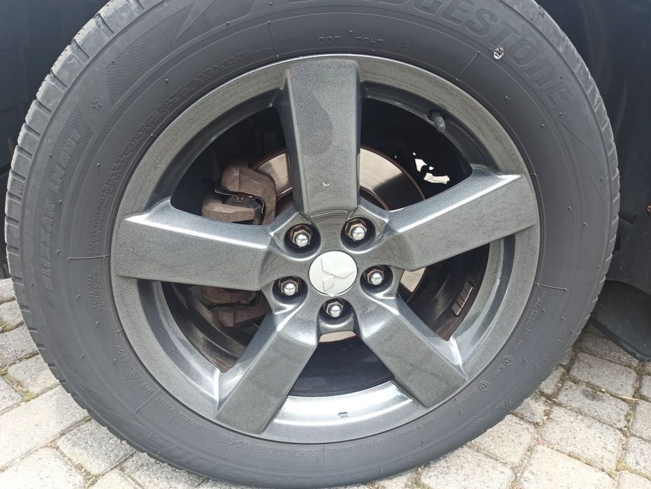 Mitsubishi Outlander XL