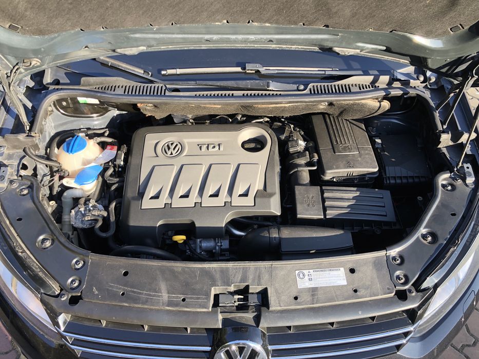 Volkswagen tоuran 2015р TDI ,автомат