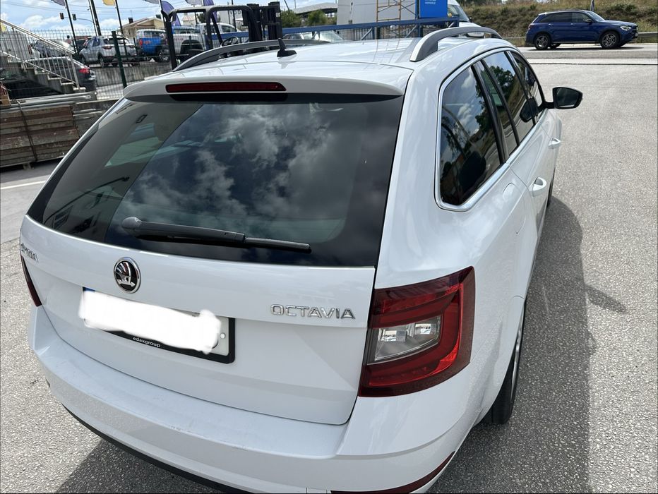 Skoda Octavia — fotografia 5