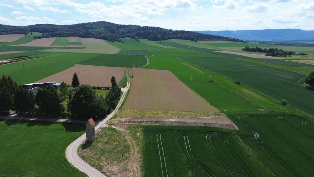 Działki budowlane – Żelazno,  bezpieczna lokalizacja wśród natury