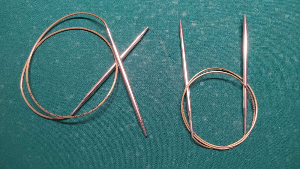 Prenda de Natal, Lãs e agulhas de tricô