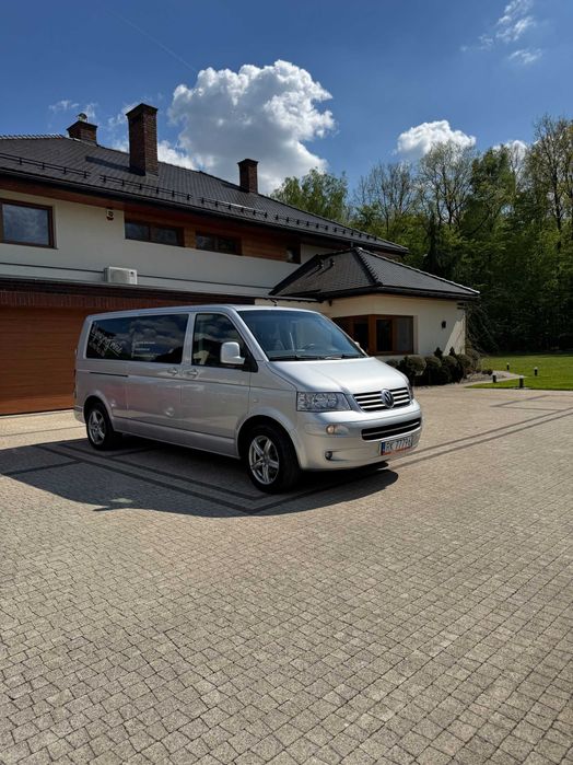 Wynajem samochodu Volkswagen Caravelle 2006r. – 9 osobowa