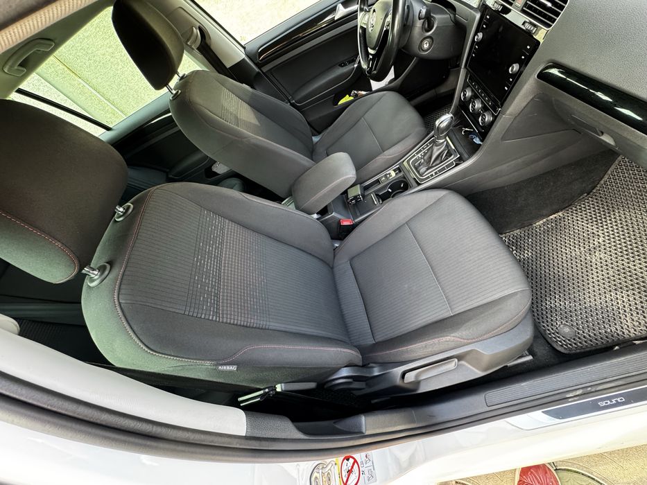 Volkswagen golf 2017