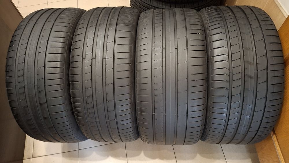 Шини літо Pirelli PZero (PZ4) 275/40 R21 315/35 R21
Pirelli PZero