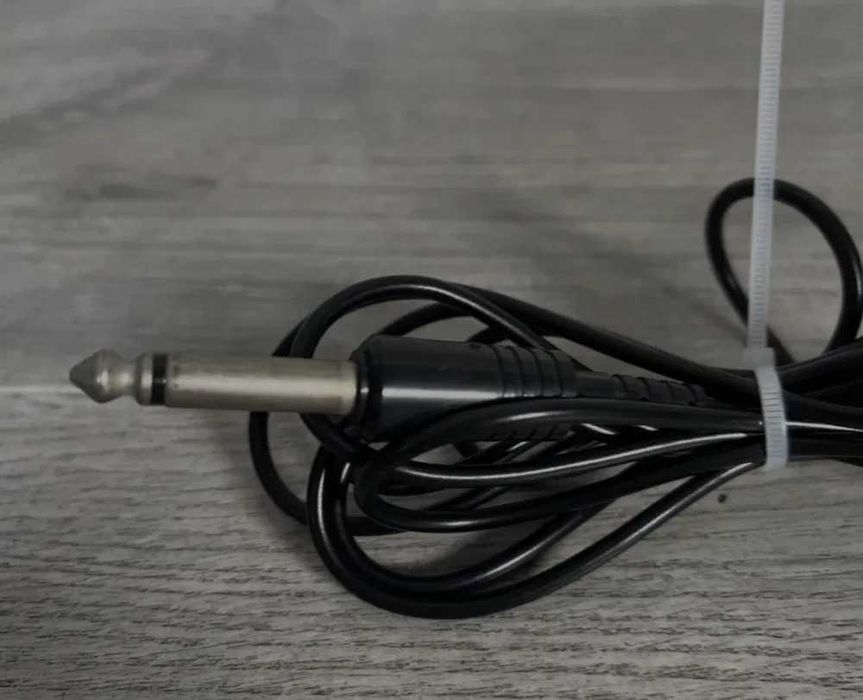 Микрофон Sanyo Black G3002.