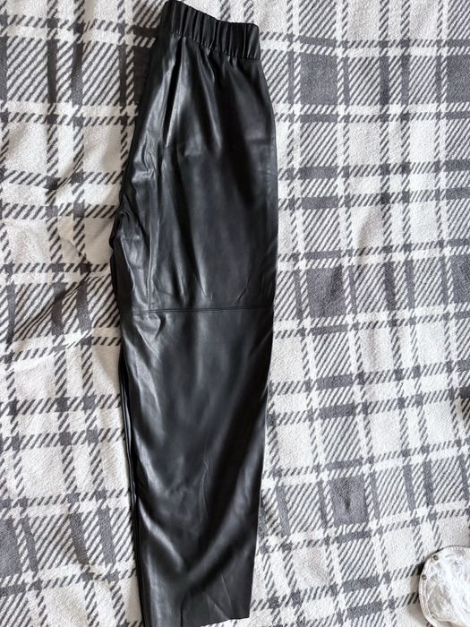 Продам Брюки (эко-кожа)