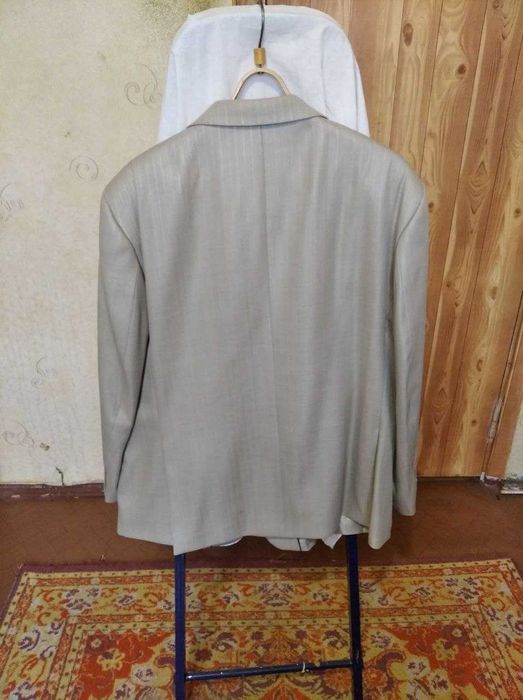 Костюм мужской, с рубашкой, размер 58 на рост 176, шерсть + полиэстер