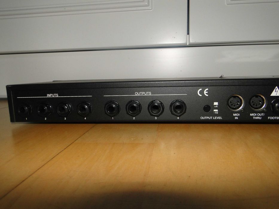 Genialny Znakomity Procesor Efektów DIGITECH STUDIO QUAD V2.Okazja