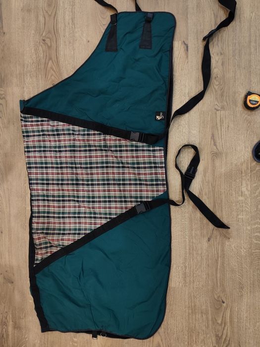 Derka stajenna 125 cm