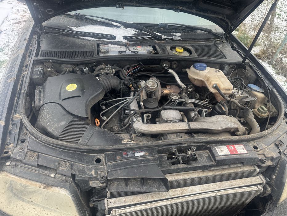 Продам Ауді та запасний кузов до неї