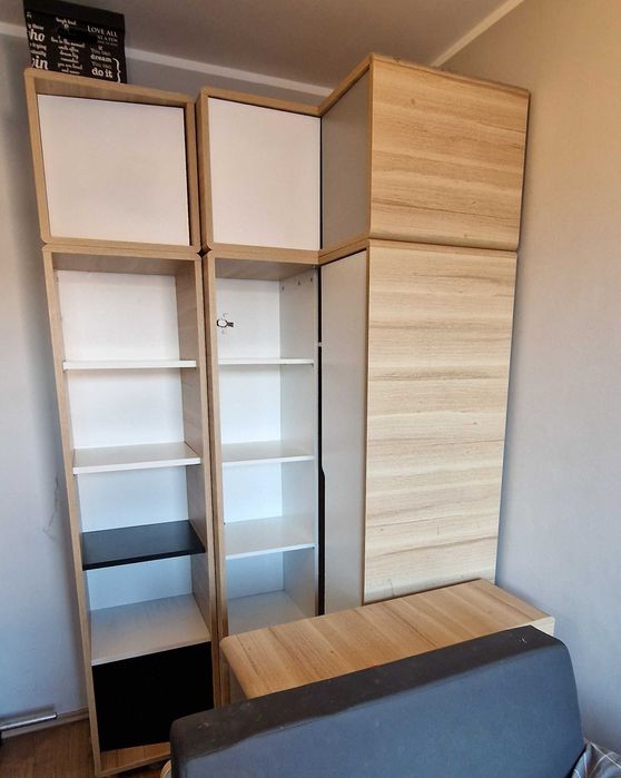 Meble młodzieżowe: szafa narożna + szafa „połówka” + łóżko + 2 szafki