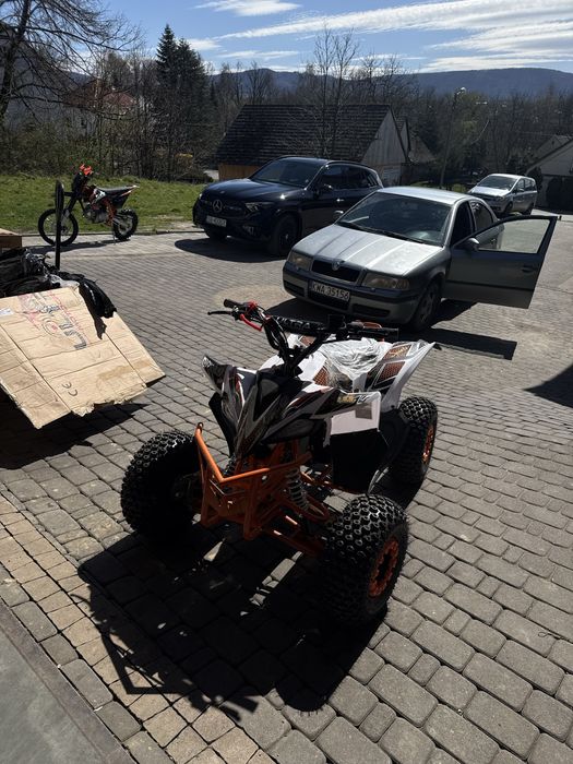 nowy piekny quad 125 skrzynia 1+1