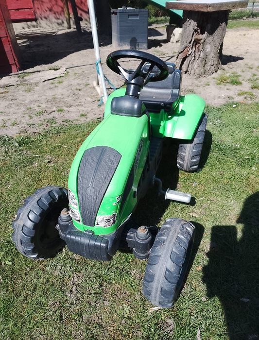 Ciągnik jeździk dla dziecka na pedały