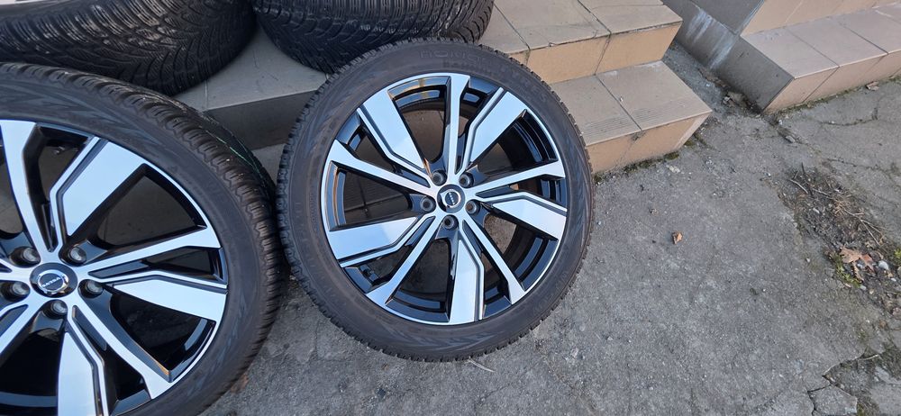 Felgi aluminiowe 20 5x108 et 50,5 Volvo V60 v40 xc60 xc90 nowe demo