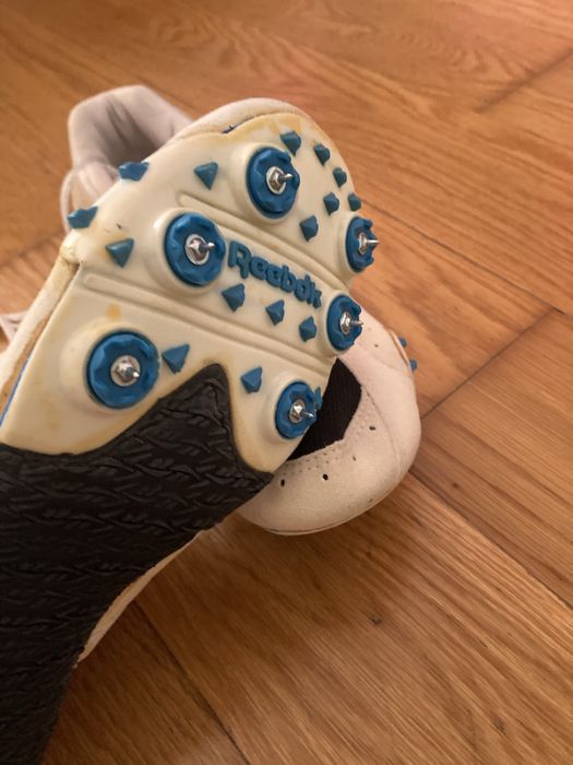 Ténis de pista Reebok com bicos