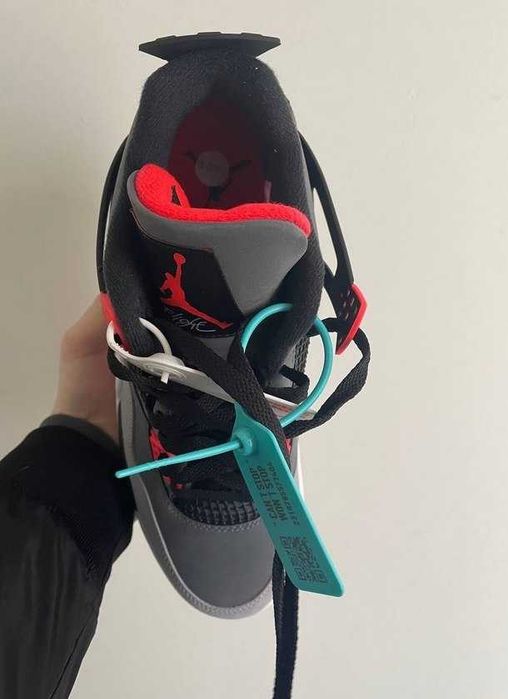 Jordan 4 "Infrared" — nowe, rozmiar 44 EU / 9 UK (10 US)