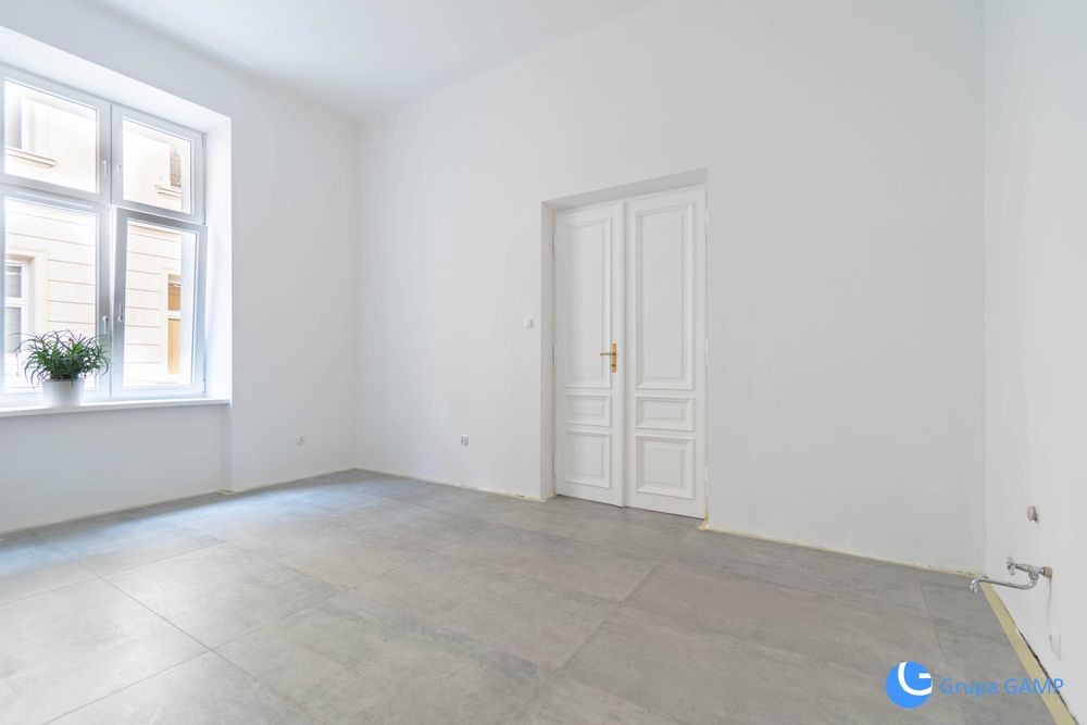 Lokal usługowy/ biurowy 40,3m2 *Starowiślna* oficyna