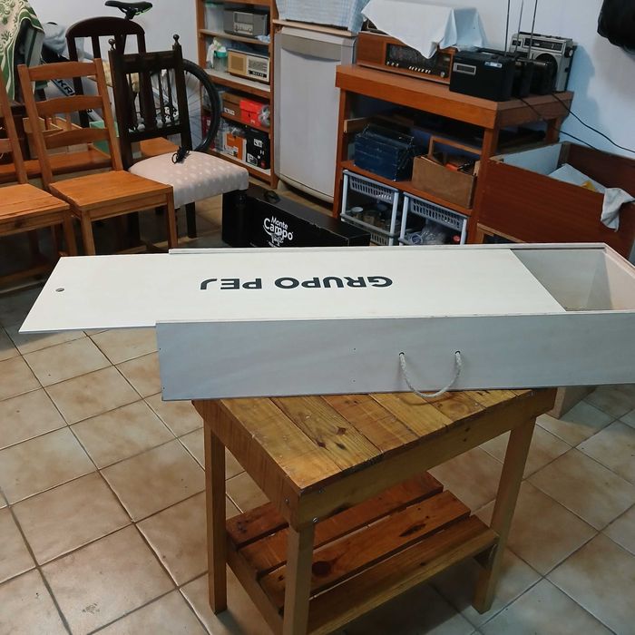 Caixa de madeira ideal para arrumação