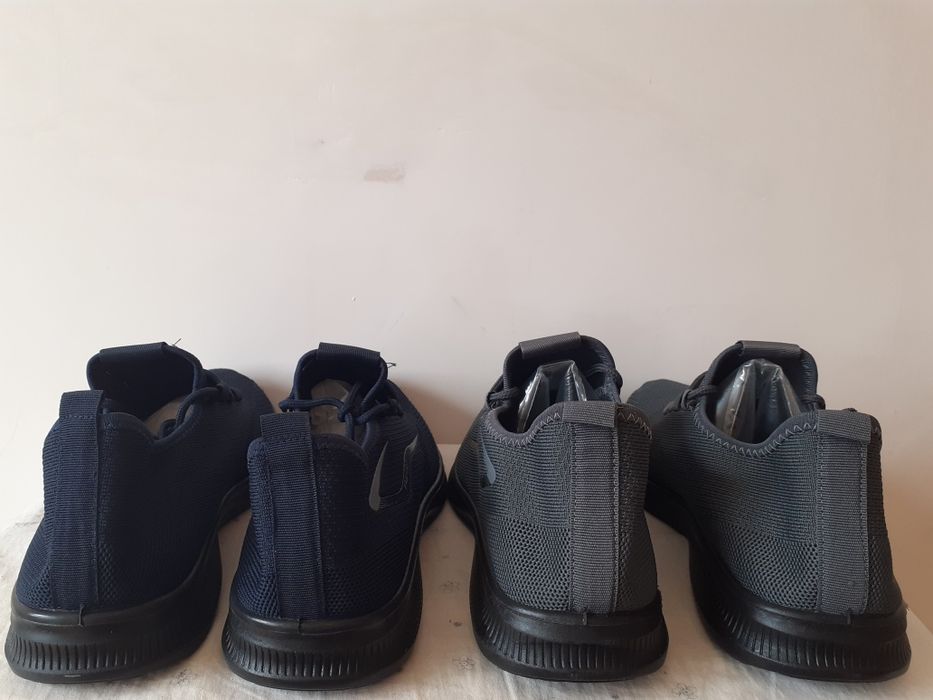 Абсолютно НОВЫЕ Легкие Мужские Кроссовки - Весна / Лето