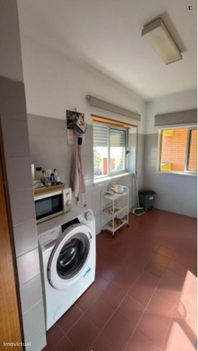 Apartamento com 3 quartos - localizado em Almada Lisbon