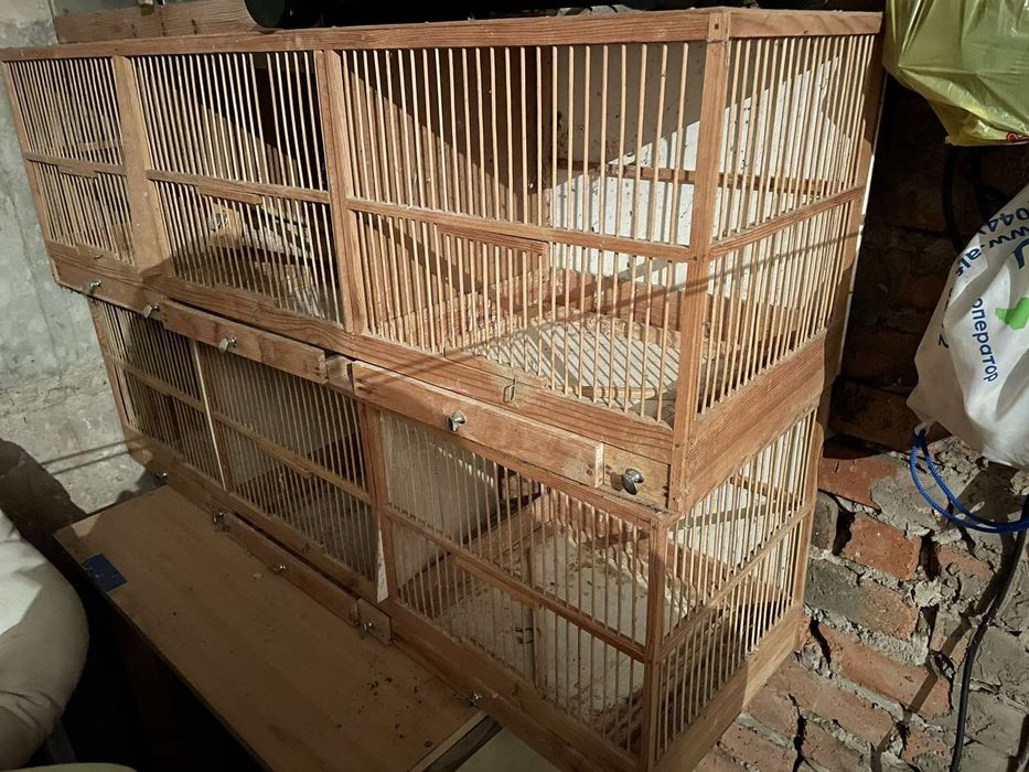 Продам большую клетку пролетка