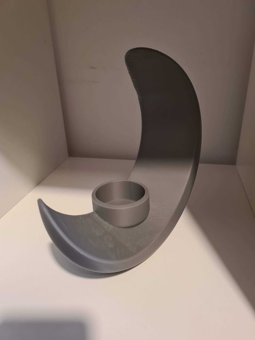 Decore a sua casa com este objeto unico em forma de lua.