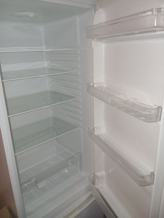 Продам Холодильник срочно.