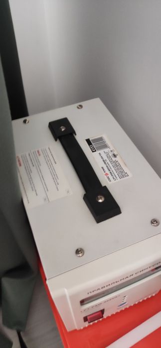 Інвертор Logic Power з правильною синусоїдою 12V LPY-PSW-800VA+(560Вт)5A/15A