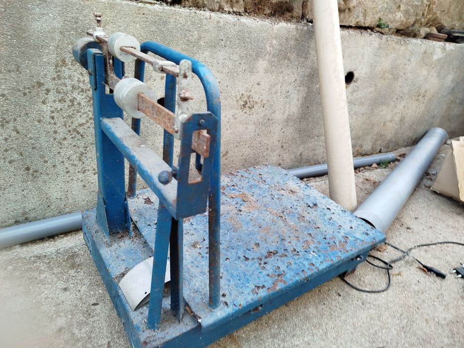 Balança antiga azul