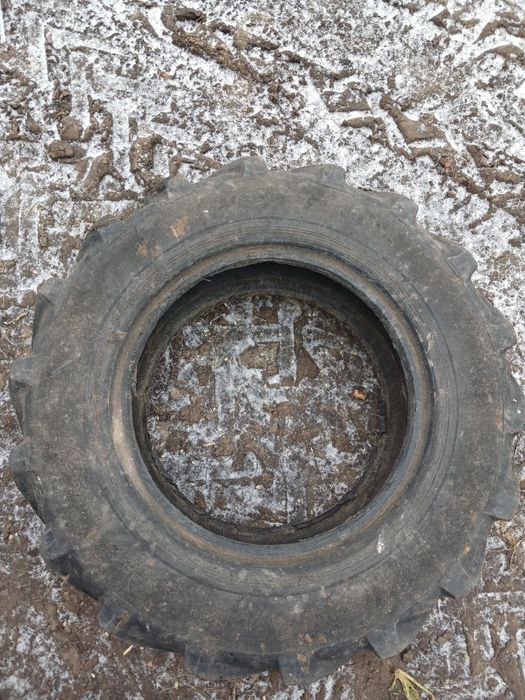 Шина мтз  скат колесо резина 11.2-20  т40 покришка