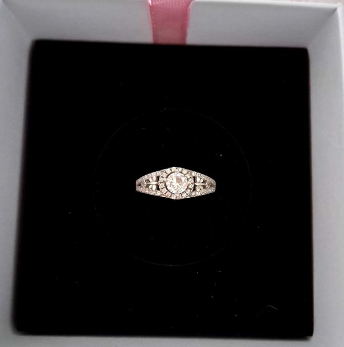 Pulseiras pandora com oferta de anel de prata