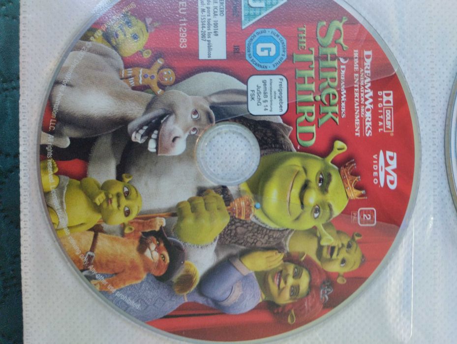 Filmes e jogos em bom estado